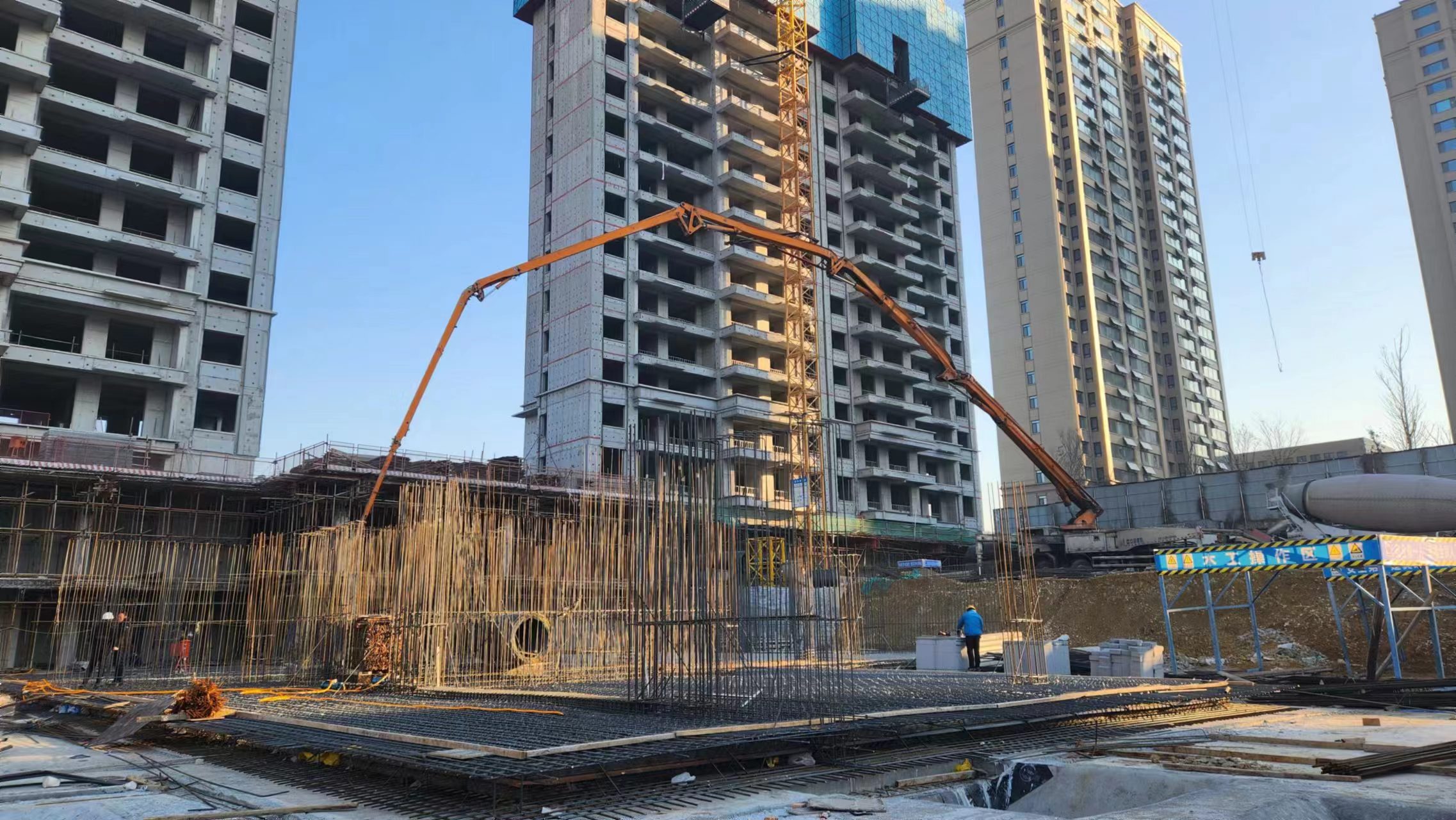 1706146089983397.jpg bd8a771dc6b98b2f94bc5d13085b03b.jpg